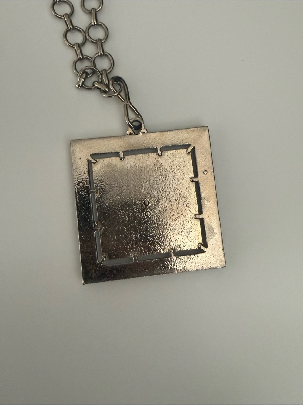 Unbranded Silver-Tone Blue Fleur-de-lis Pendant Necklace - Picture 6 of 8